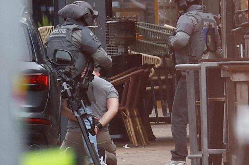 أمن هولندا يقبض على محتجز رهائن أمن هولندا يقبض على محتجز رهائن