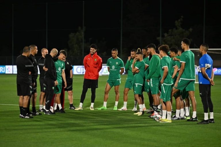 "الأسود" يواصلون التحضيرات بحصة تدريبية