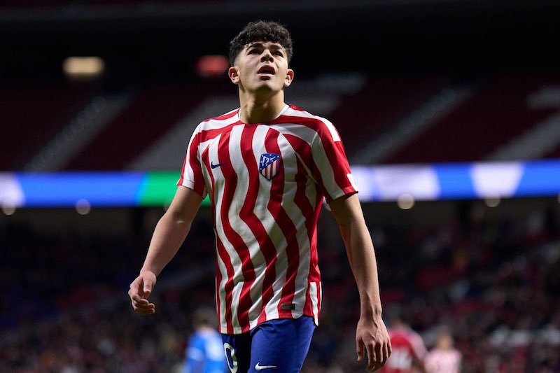 الجباري: سعيد باللعب مع أتلتيكو مدريد