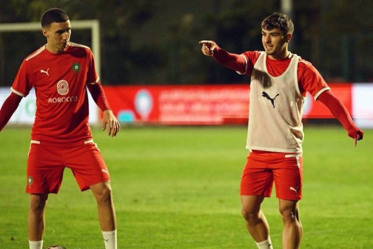 الركراكي: إقناع الجامعة لدياز "عمل كبير"