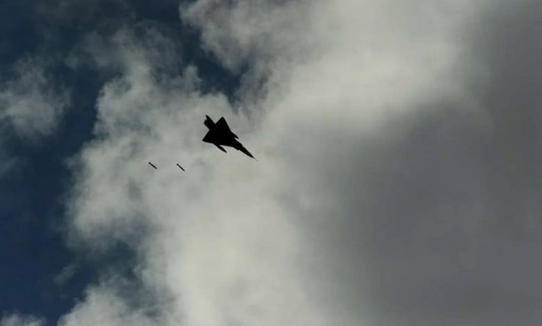 حركة طالبان تحتج على قصف باكستاني حركة طالبان تحتج على قصف باكستاني