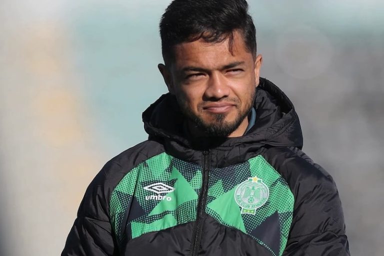 دومينغو يطالب إدارة الرجاء بـ120 مليون