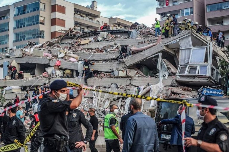 زلزال بقوة 5,7 درجات يضرب غرب اليونان