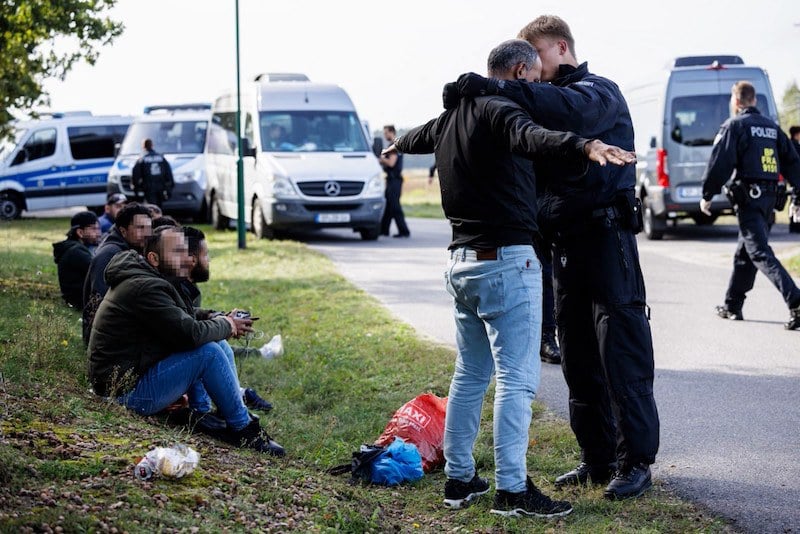 ألمانيا تسرع ترحيل "الأجانب المدانين" ألمانيا تسرع ترحيل "الأجانب المدانين"