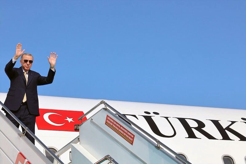 إردوغان يصل بغداد في أول زيارة منذ 2011 إردوغان يصل بغداد في أول زيارة منذ 2011