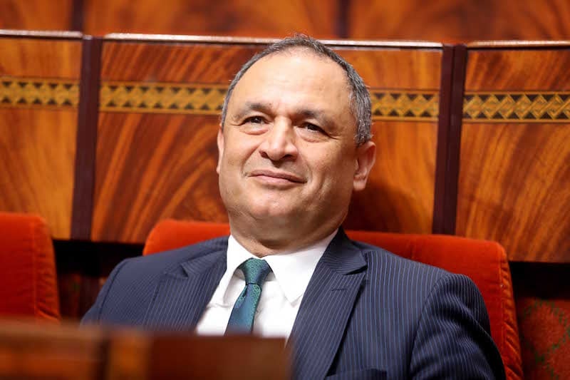 الوزير مزور يعتزم الاستعانة بالقضاء من أجل استرجاع العقارات الصناعية