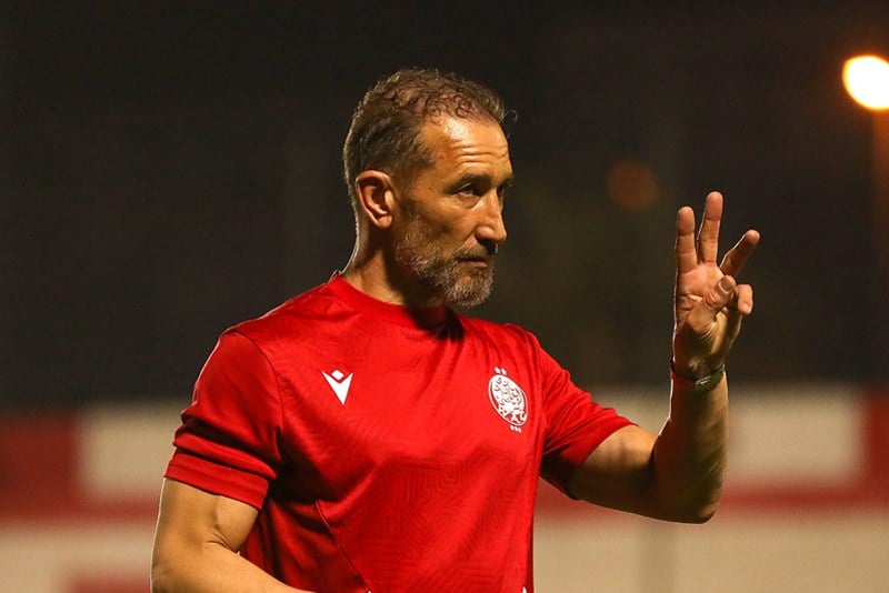 بنعسكر يبدأ صفحة جديدة في الوداد