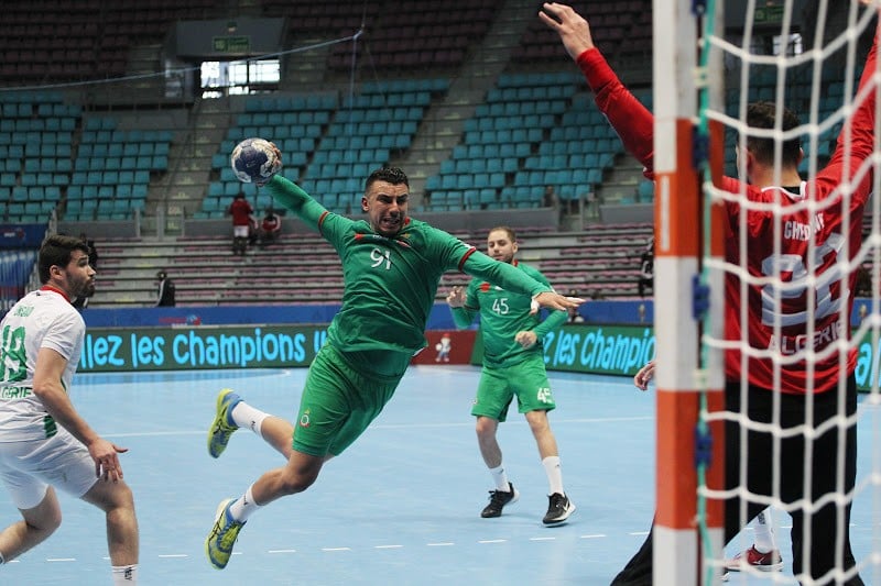 خريطة المغرب تزعج الجزائر بالبيضاء