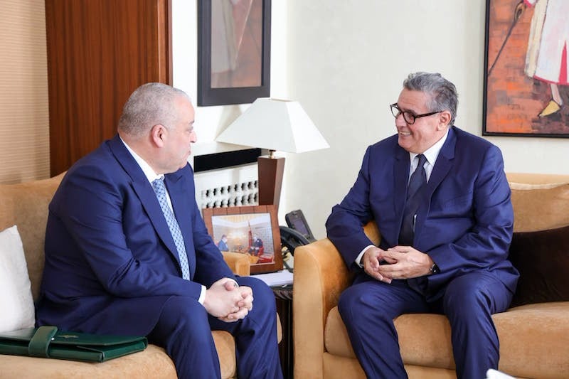 رئيس الحكومة يتسلم تقرير المعلومات المالية