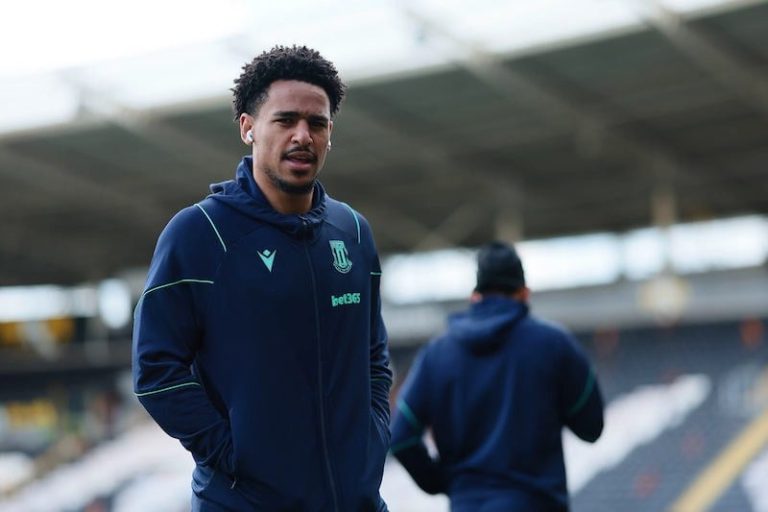 إصابة الركبة تنهي موسم موسم مايي