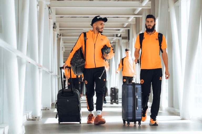 الأمن الجزائري يسيئ لبعثة بركان بالمطار