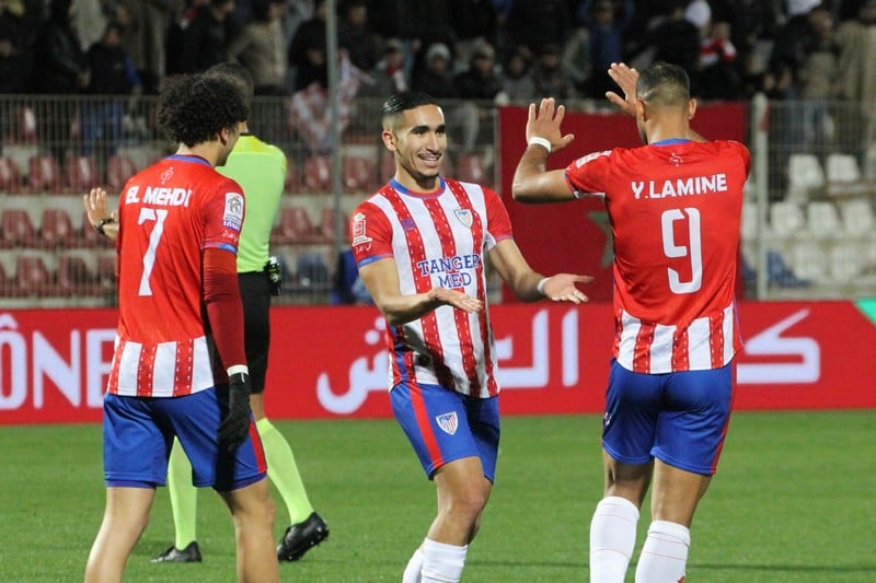 الرجاء يجلب لحرار ويفاوض الفردوسي