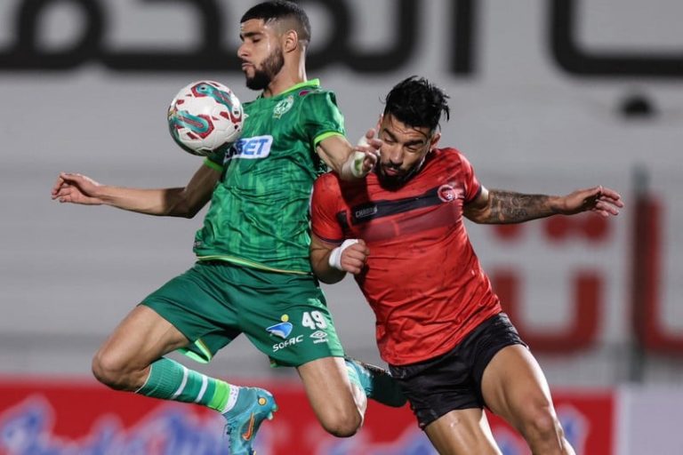 الرجاء يعلن التقدم بشكاية إلى القضاء