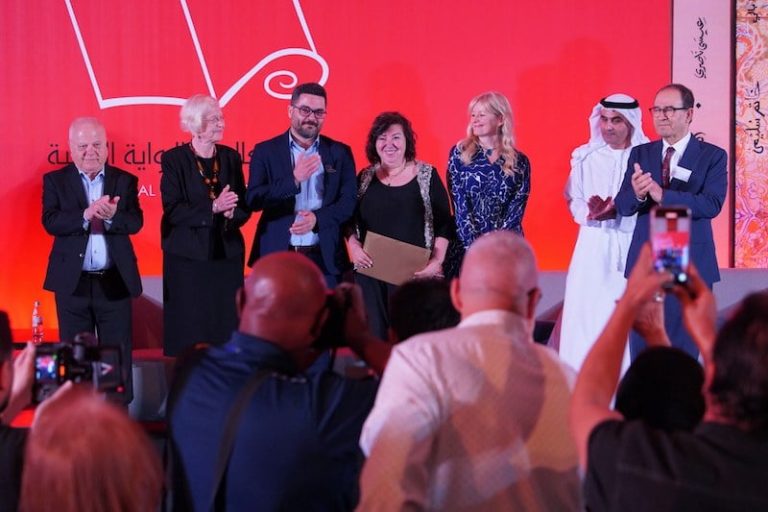 الروائي الأسير باسم خندقجي يهزم السجان الإسرائيلي بجائزة "بوكر العربية"