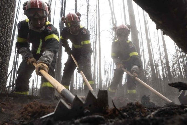 حرائق الغابات تجتاح عددا من مقاطعات كندا