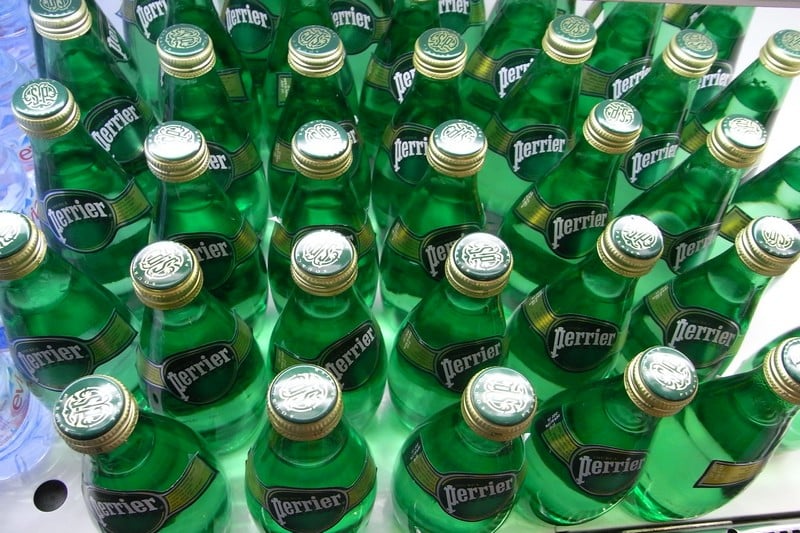 مياه غازية ملوثة تسائل شركة "نستله" مياه غازية ملوثة تسائل شركة