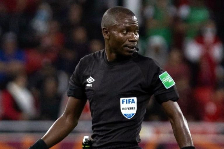 ندالا يدير لقاء نهضة بركان بكأس الكاف
