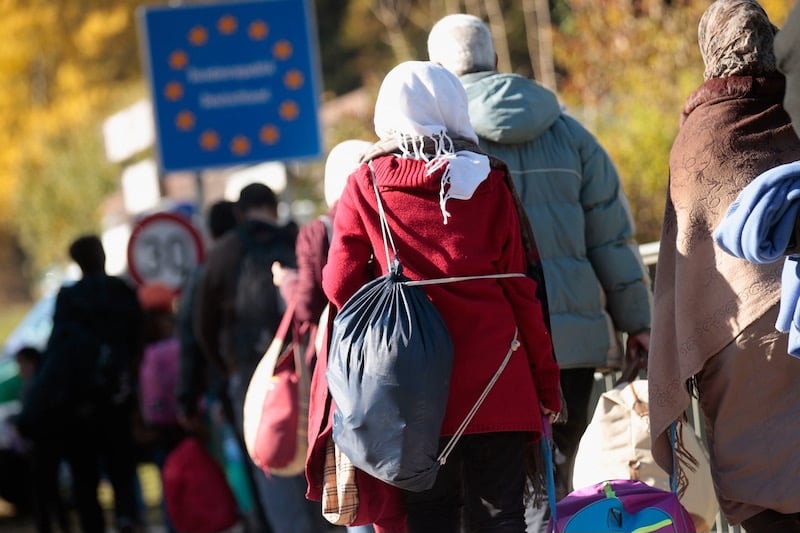 أوروبا تريد حلولاً جديدة لنقل المهاجرين