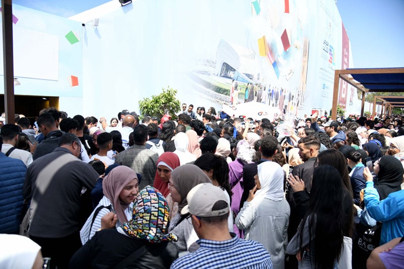 التهافت على كاتب سعودي بالرباط .. تعطشٌ للقراءة أم رضوخٌ لدعاية تسويقية؟‎