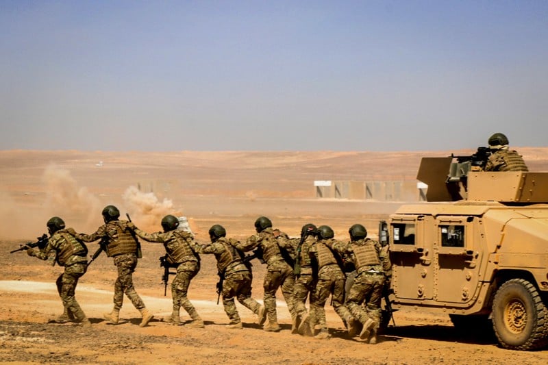 المغرب يشارك في مناورات "الأسد المتأهب" المغرب يشارك في مناورات "الأسد المتأهب"