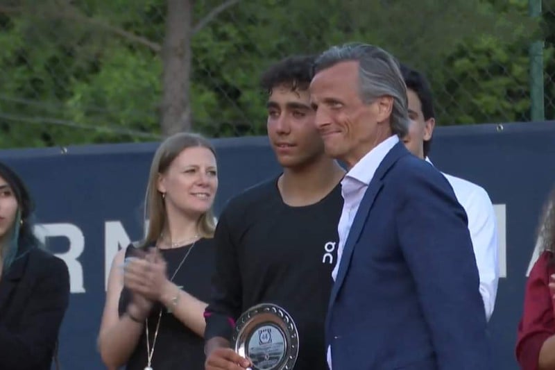 بناني وصيفا في دوري للتنس بإيطاليا بناني وصيفا في دوري للتنس بإيطاليا