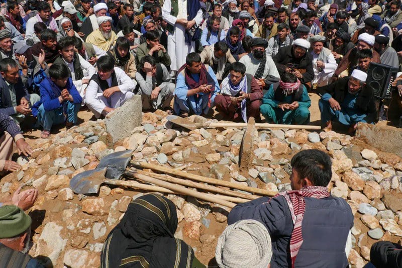 "داعش" تتبنى مهاجمة مسجد بأفغانستان "داعش" تتبنى مهاجمة مسجد بأفغانستان