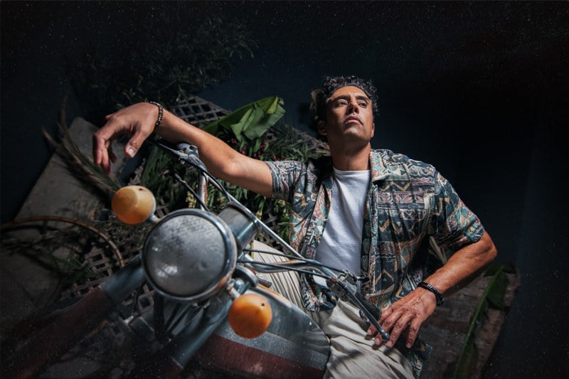 سلطان يجوب 3 قارات بألبوم "أطلس"