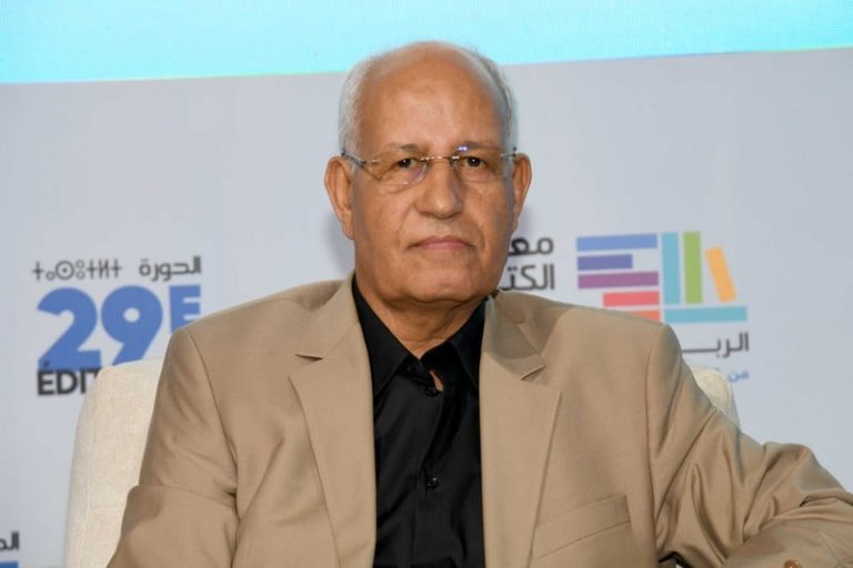 أفاية يكتب عن تتويج بلقزيز: "حين يعترف الآخرون بما نجهله عندنا"