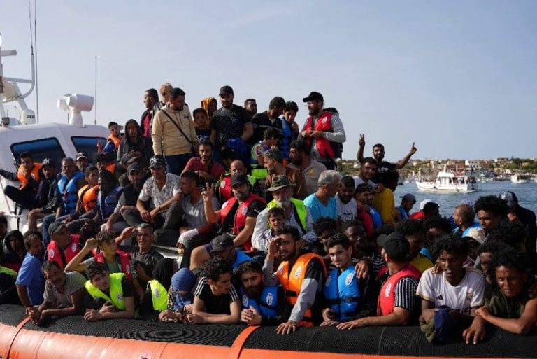 الاتحاد الأوروبي يرحب بميثاق الهجرة