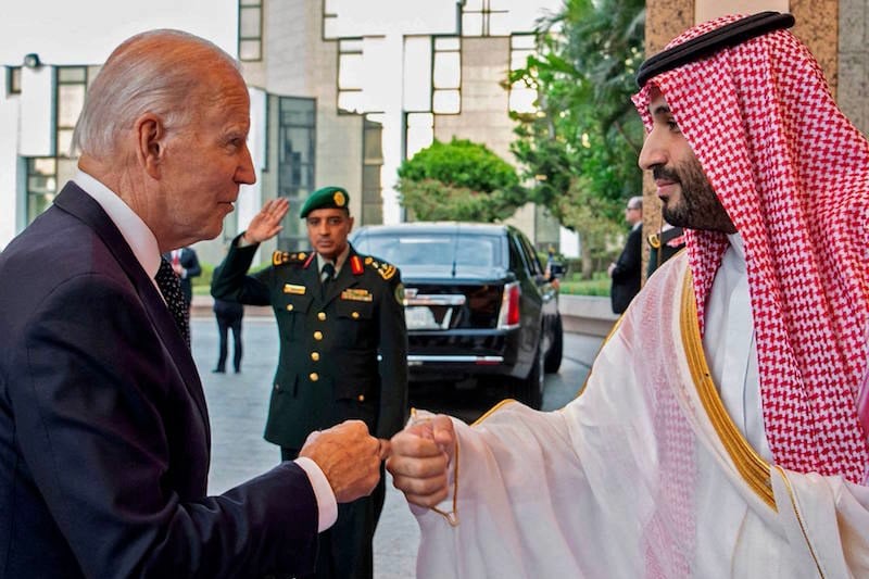 الرياض وواشنطن تقتربان من توقيع "اتفاقيات استراتيجية" تمهد للتطبيع