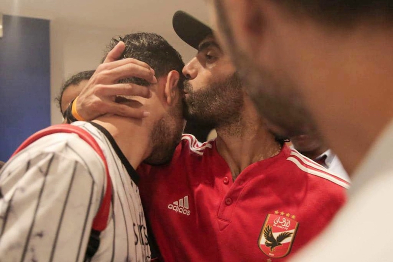 الشيبي يزيد ورطة الشحات في مصر