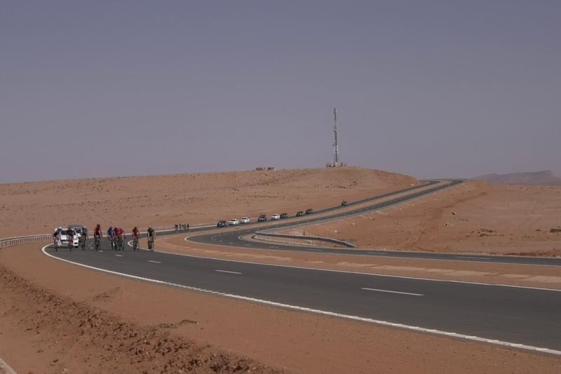 العيون تطلق طواف المغرب للدراجات
