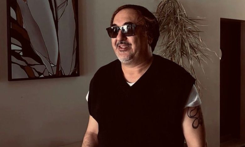 الفاضلي: لم نصل إلى صناعة سينمائية حقيقية .. و"أبي لم يمت" بعيد عن الوالد الفاضلي: لم نصل إلى صناعة سينمائية حقيقية .. و"أبي لم يمت" بعيد عن الوالد