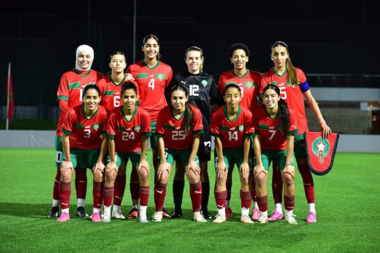 جامعة الكرة تفسخ عقد مدرب الشابات