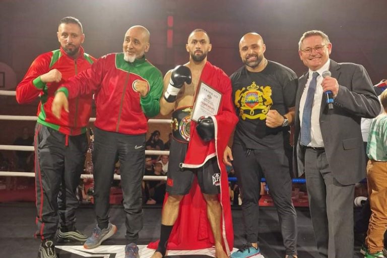 مغربي يتوج بطلا للعالم في الكيك بوكسينغ