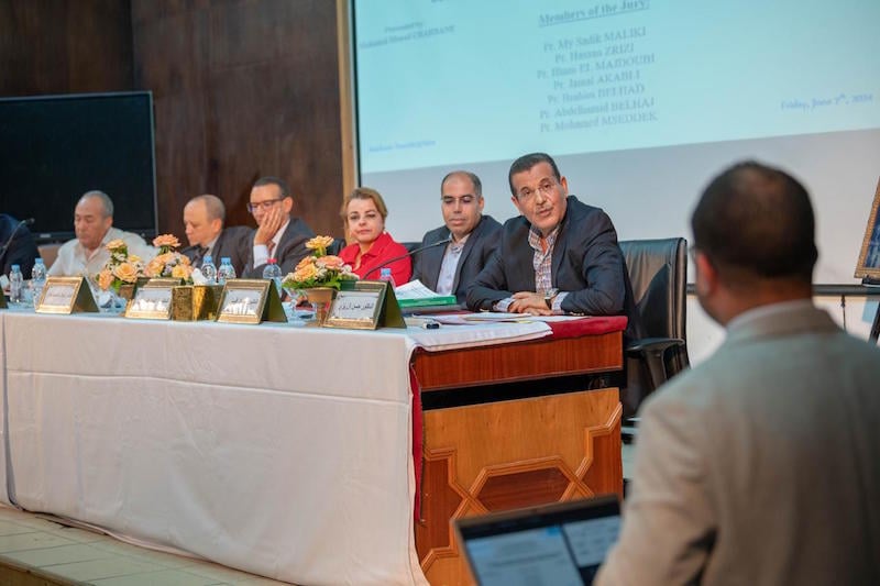 أطروحة بالإنجليزية تناقش موضوع الترجمة