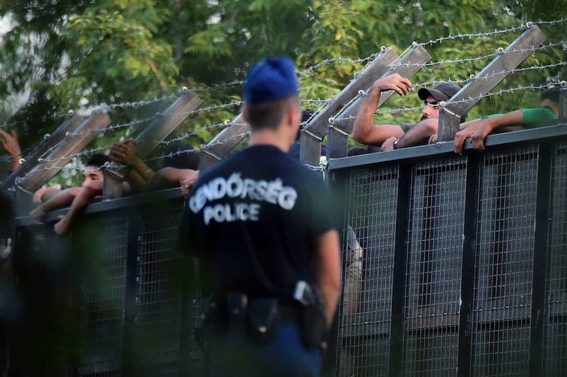 محكمة العدل الأوروبية تغرم هنغاريا