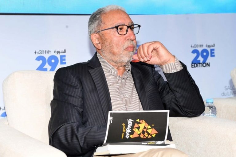 الأشعري في قصص "الخميس".. كاتب حاذق وماهر في صنع الألاعيب السردية