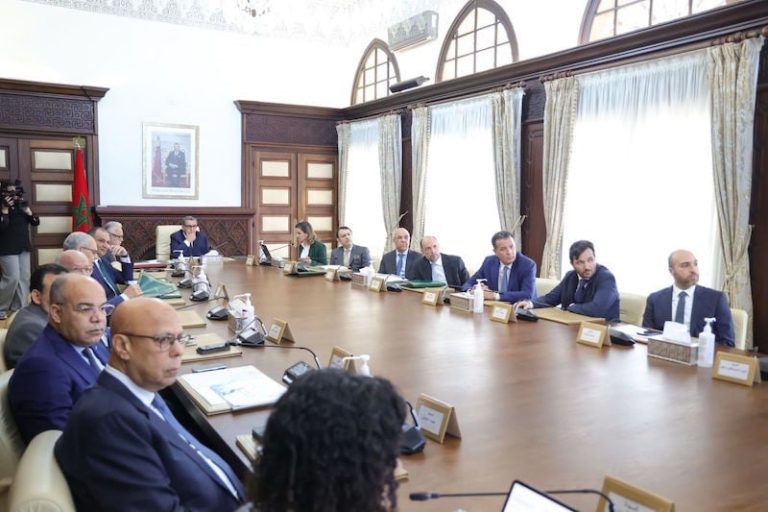 "الاعتمادات الإضافية" تثير الجدل حول دعم المؤسسات والمقاولات العمومية