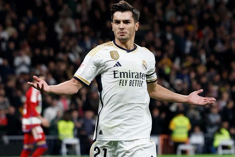 الريال يتمسك بغياب دياز عن الأولمبياد الريال يتمسك بغياب دياز عن الأولمبياد