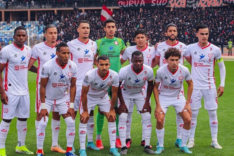 الكوكب والدفاع الحسني في لقاء الحسم الكوكب والدفاع الحسني في لقاء الحسم