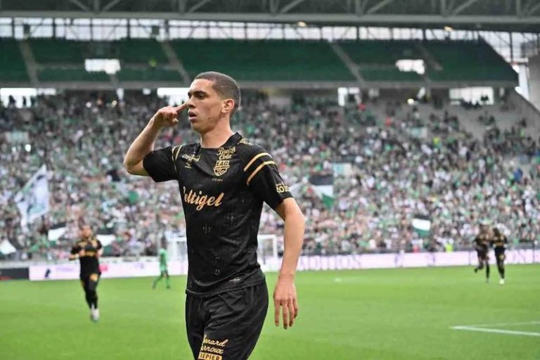 الوزاني يطمح إلى التألق مع نادي "براغا"