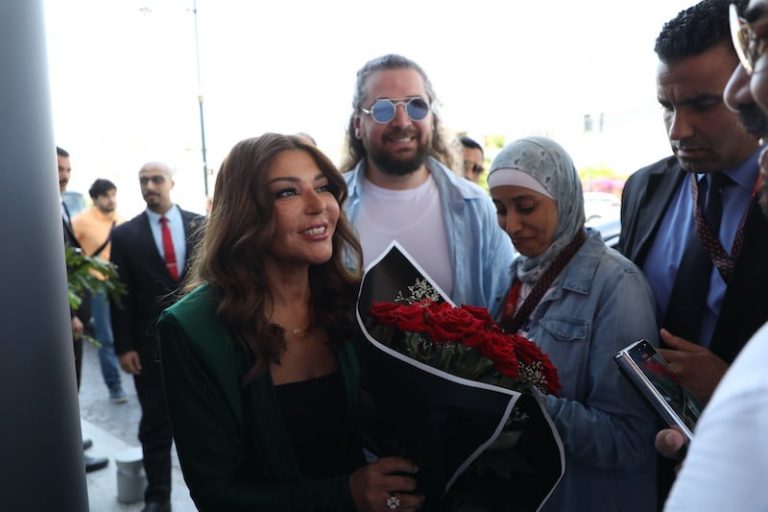 سميرة سعيد: دخلت القصر في عمر 12 سنة .. والحسن الثاني طلب مني الملحون