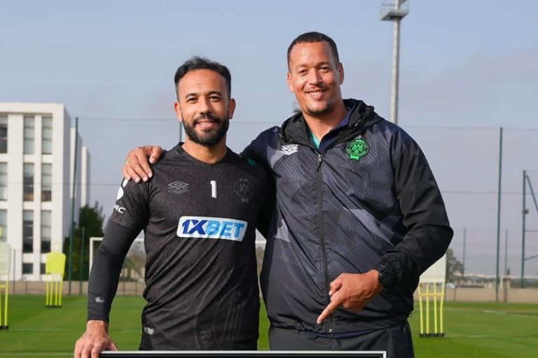 مدرب "حراس النسور" يغادر المغرب