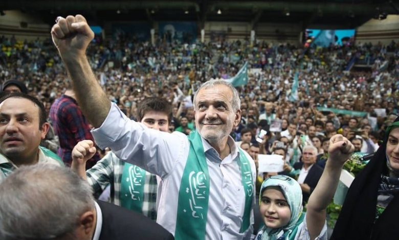 مرشح إيراني يدعو إلى الانفتاح على الغرب مرشح إيراني يدعو إلى الانفتاح على الغرب