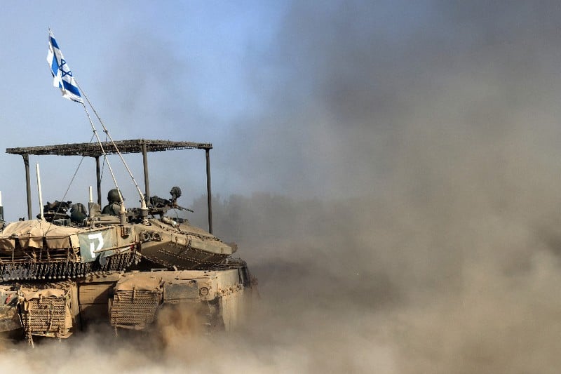 مقتل 37 شخصا في قصف مدرسة بغزة