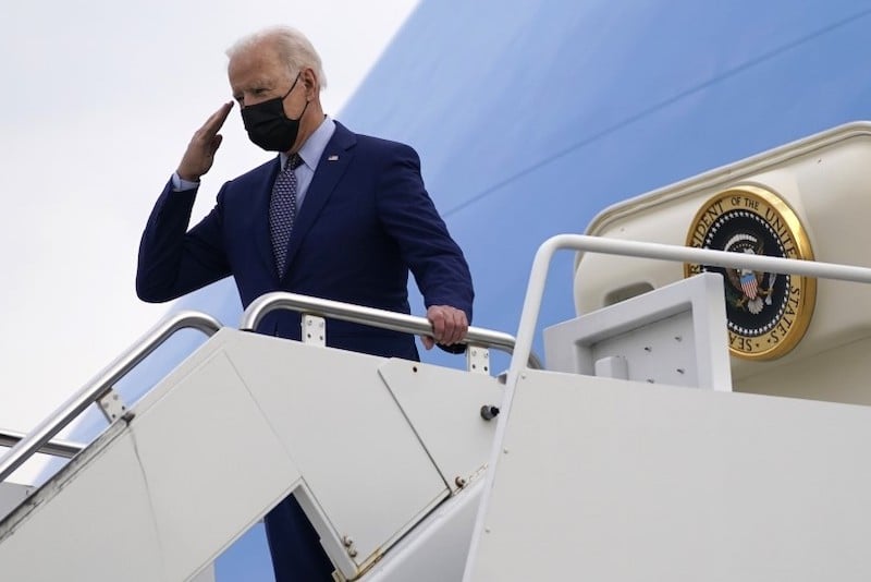 البيت الأبيض يعلن إصابة بايدن بـ"كورونا"