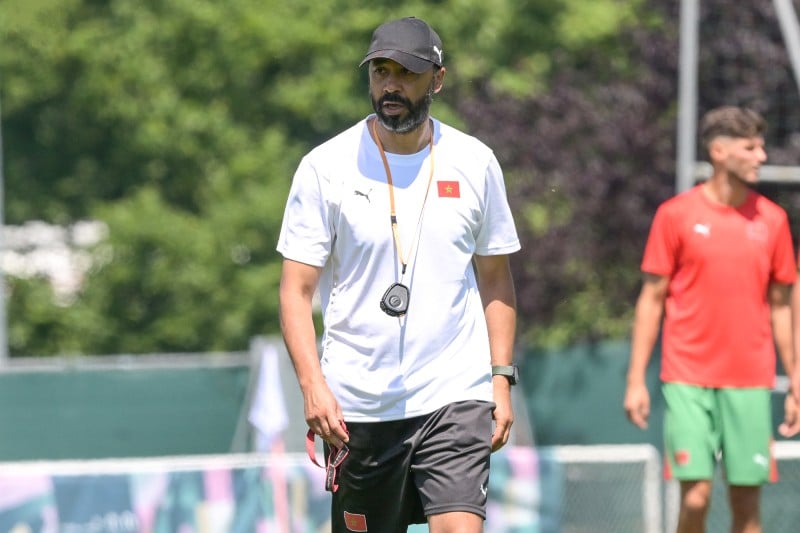 السكتيوي: لم نتوقع "السيناريو الأوكراني" .. والفوز على العراق مسألة مصيرية السكتيوي: لم نتوقع "السيناريو الأوكراني" .. والفوز على العراق مسألة مصيرية