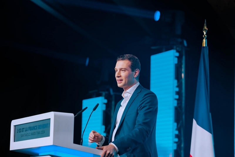 الهزيمة تصدم اليمين المتطرف بفرنسا