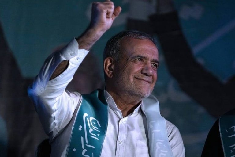 إيران تنصب الرئيس الجديد يوم 30 يوليوز